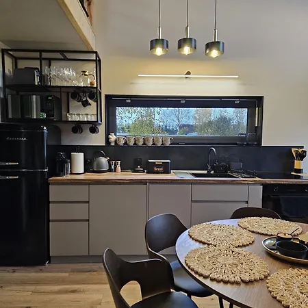 بيت للعطل Pago Podamirowo