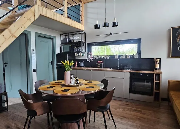 Pago Podamirowo مشسيتسا